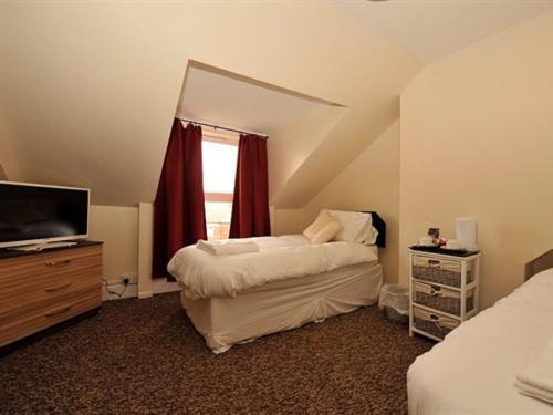 Gail'S Guest House Баррі Номер фото